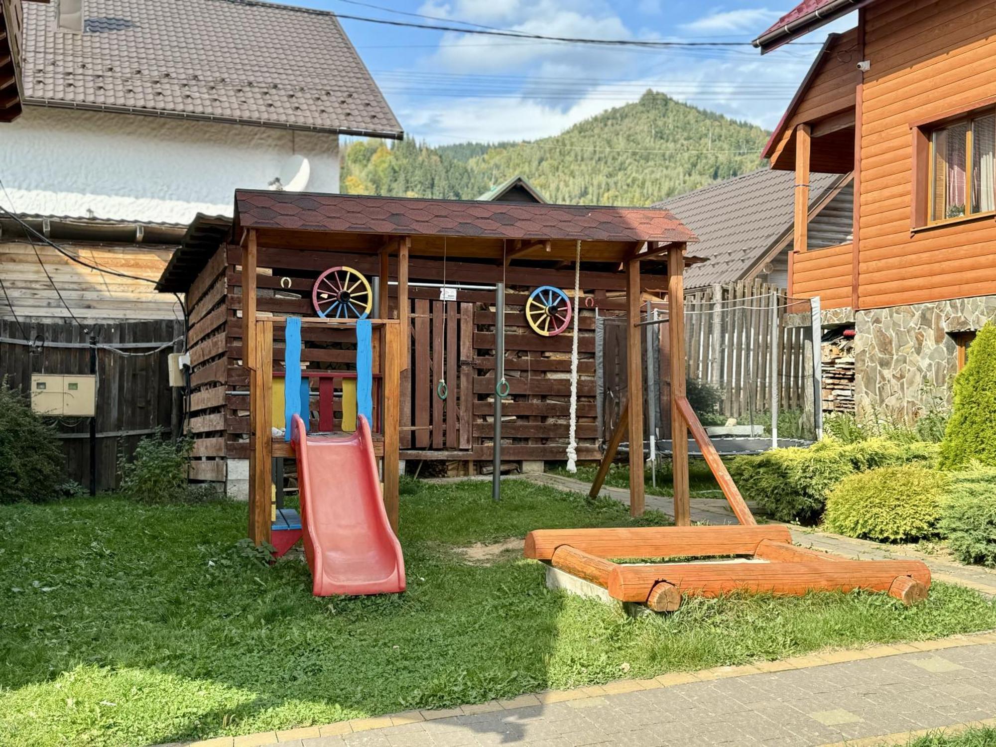 Aura Karpat Hotel Bukovel Exterior photo