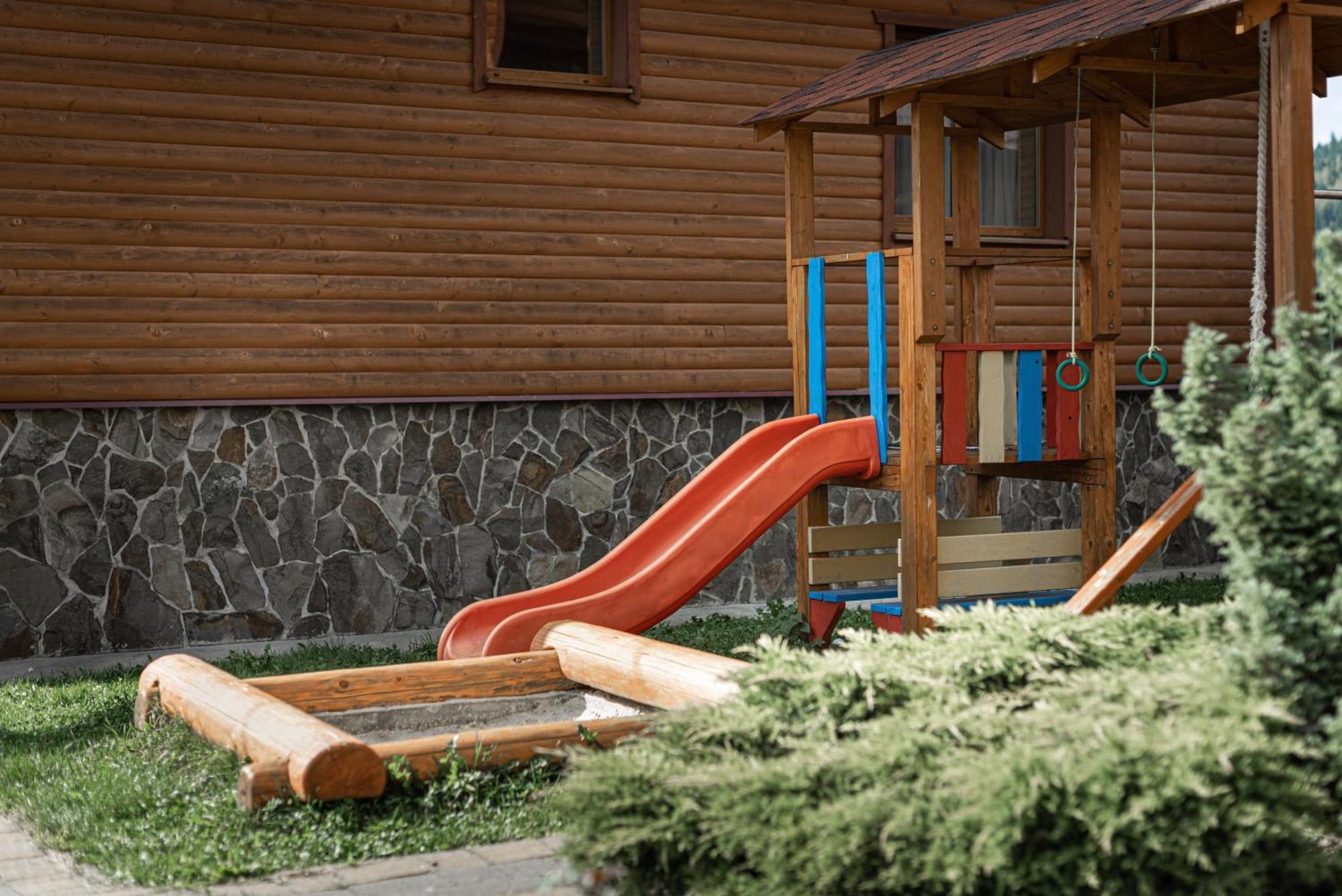 Aura Karpat Hotel Bukovel Exterior photo
